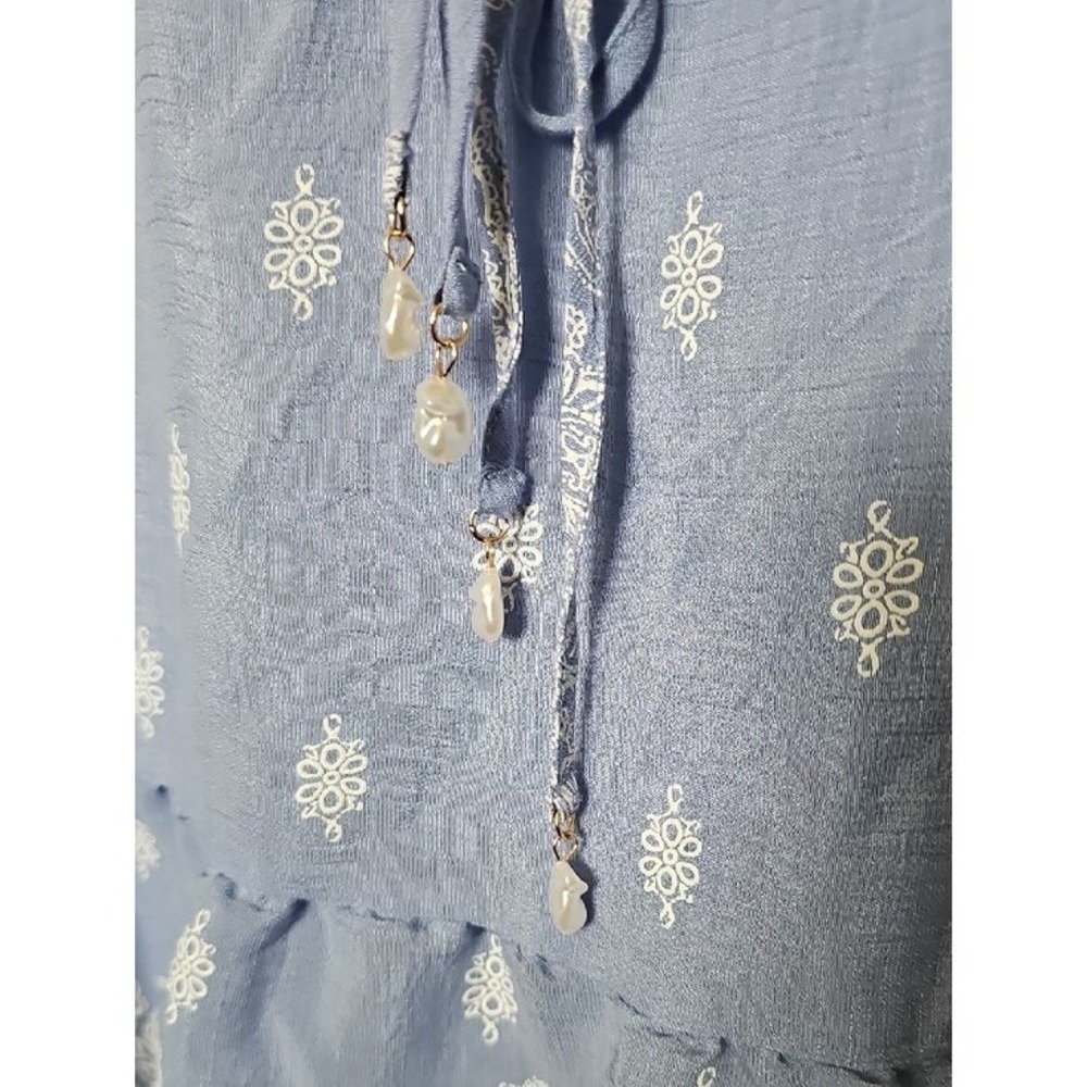 CeCe Blue Embroidered Peplum Blouse XL Short Puff Sleeve Tie Neck Pearl Bead - Picture 8 of 9